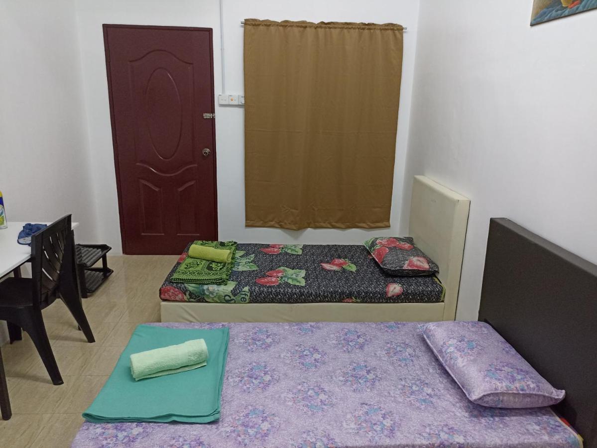 Depulauserai Roomstays Pekan Exterior foto