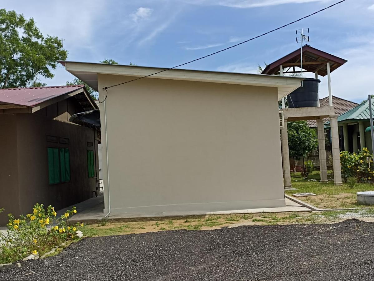 Depulauserai Roomstays Pekan Exterior foto